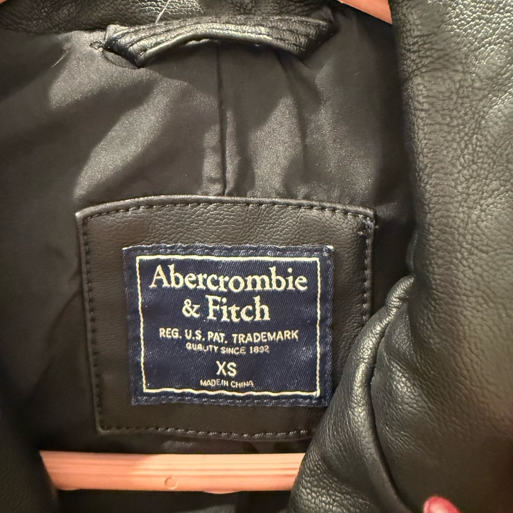 Abercrombie & Fitch Quilted Black Leather Jacket - Picture 4 of 4